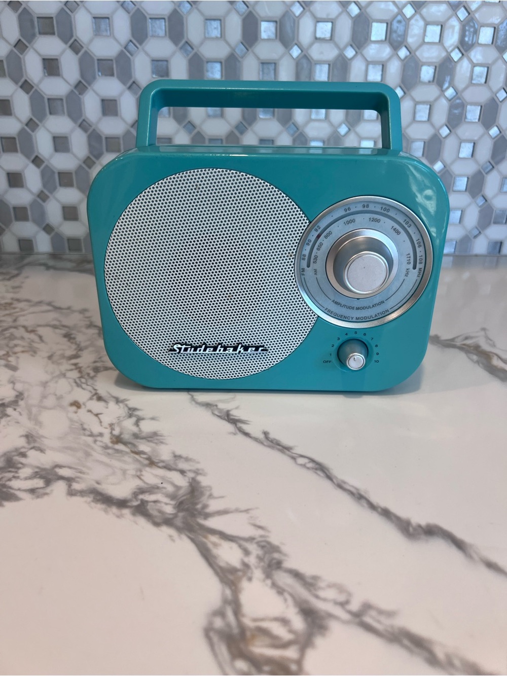 Studebaker SB2000TG Turquoise/Gold Retro Classic Portable AM/FM Radio